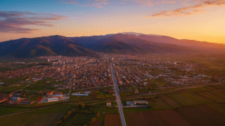 Петрич, Беласица и мистичните Рупите: град между три граници и три планини